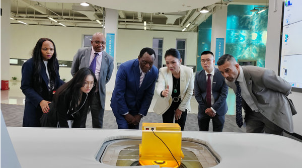 觀摩聚焦超聲治療模擬演示